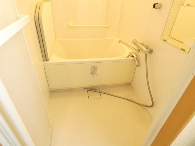 マンション鹿内の浴室