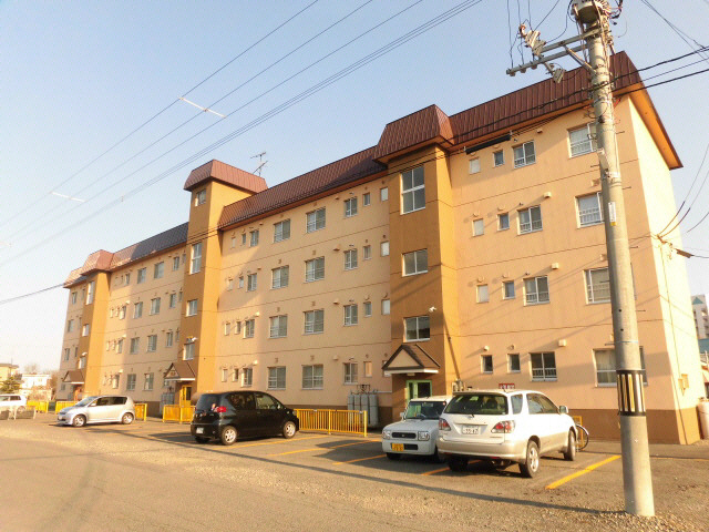 マンション鹿内の外観