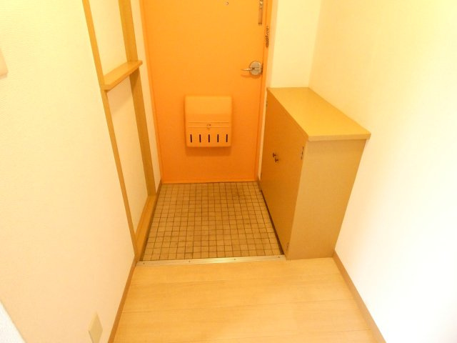 マンション鹿内の玄関