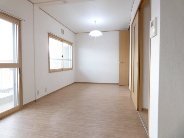 マンション鹿内の居間・リビング