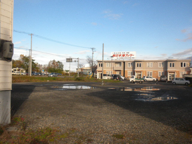 丸果ハイツの駐車場