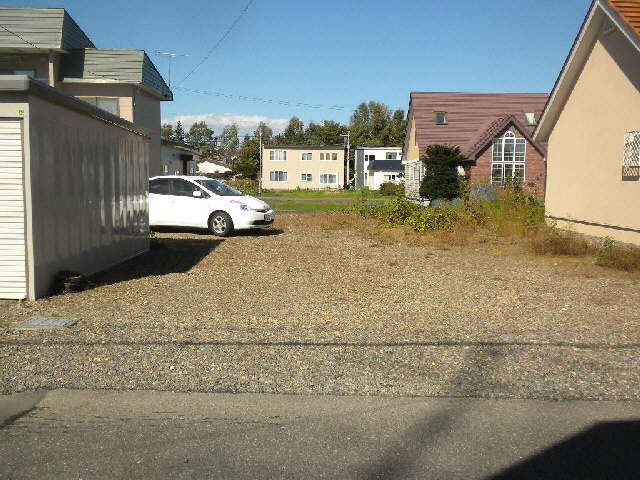 コーポ中丸2の駐車場