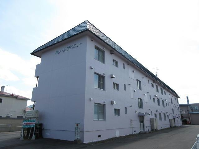 グリーンアベニューの外観