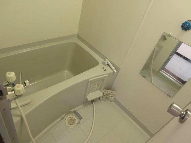 ファミールシャトーの浴室