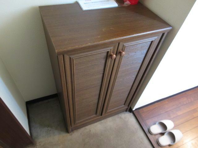 ファミールシャトーの玄関