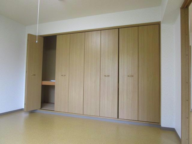 あかつきニュータウンA棟の収納