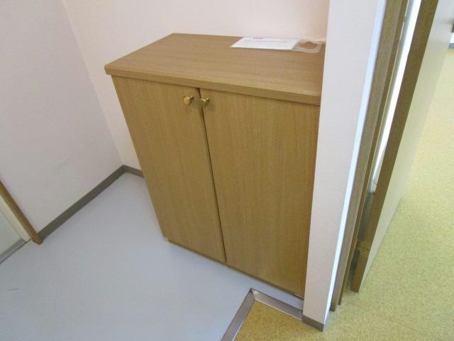 あかつきニュータウンA棟の玄関