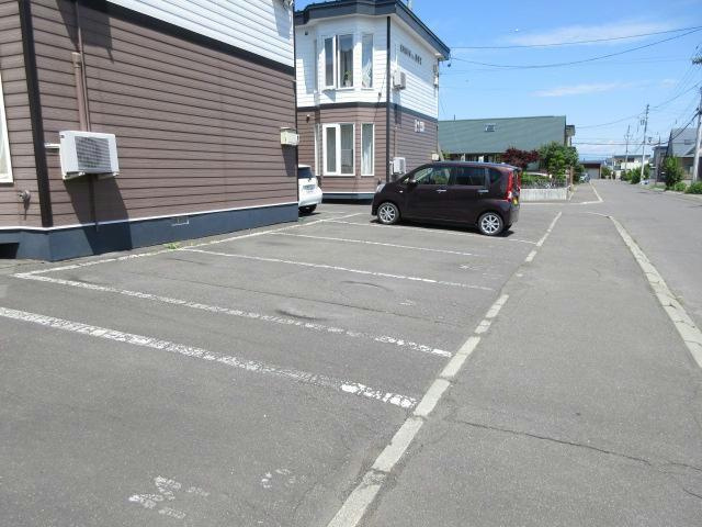 ＧＲＯＶＥ　ｉｎ　あずさの駐車場