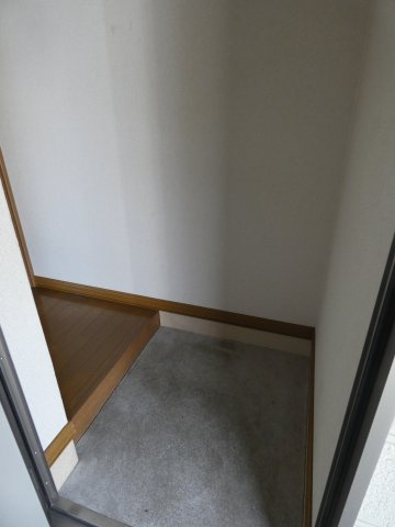 ＧＲＯＶＥ　ｉｎ　あずさの玄関