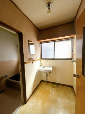 売中古戸建　中央区葵西六丁目の洗面所