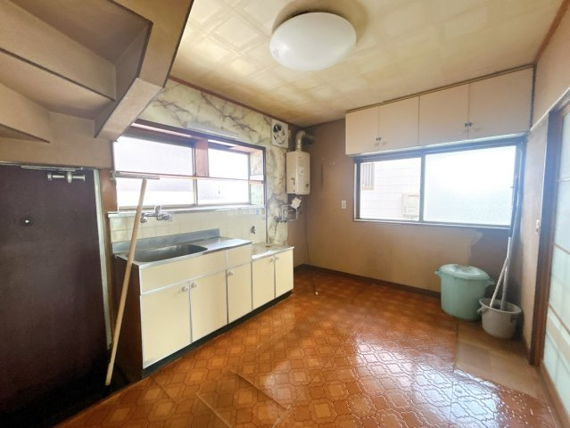 売中古戸建　中央区葵西六丁目のキッチン