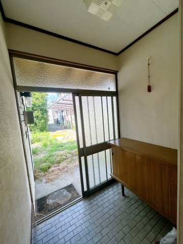 売中古戸建　中央区葵西六丁目の玄関