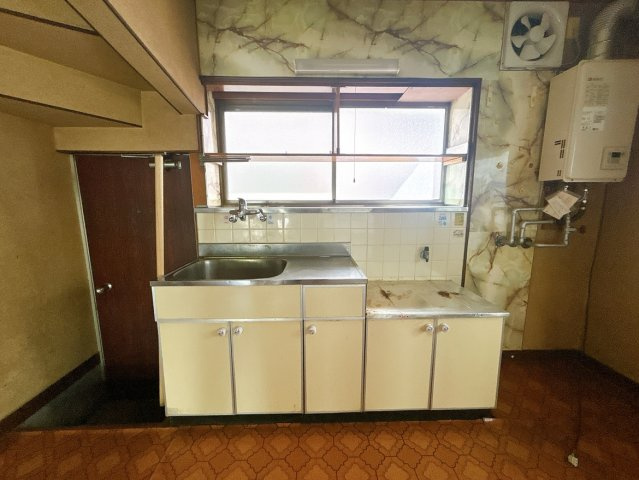 売中古戸建　中央区葵西六丁目のキッチン