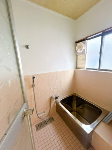 売中古戸建　中央区葵西六丁目の浴室