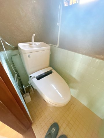 売中古戸建　中央区葵西六丁目のトイレ