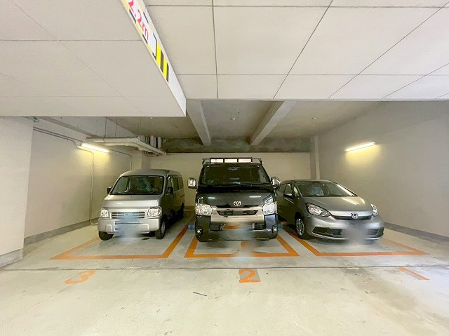 Re-be東三国の駐車場