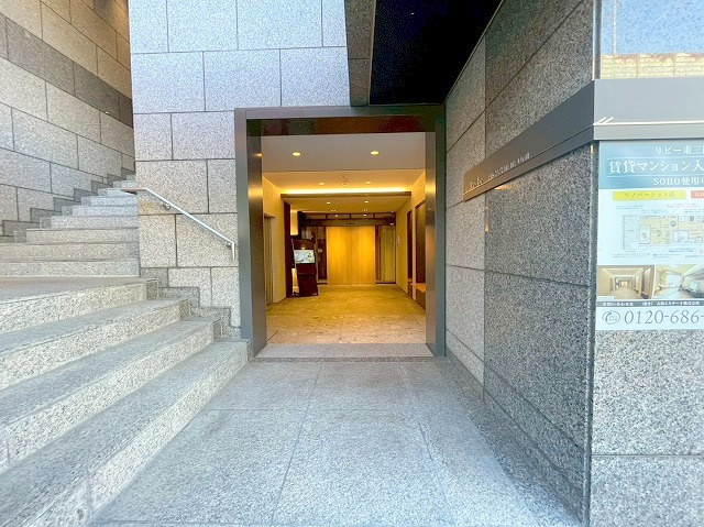 Re-be東三国のエントランス