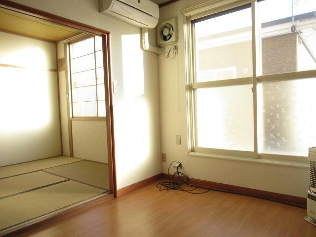 三井マンションの居間・リビング