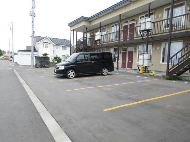 桜が丘西ハイツの駐車場