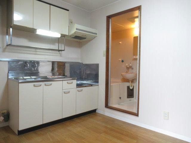 クローバーズマンションロードⅠのキッチン