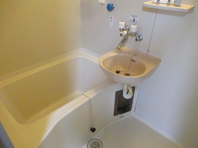 クローバーズマンションロードⅠの浴室