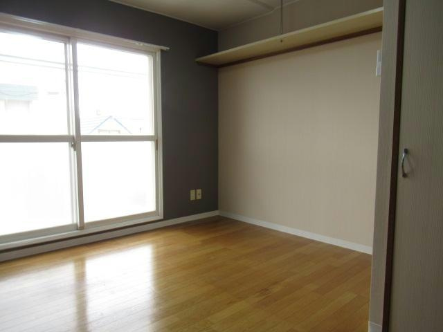 クローバーズマンションロードⅠの居間・リビング