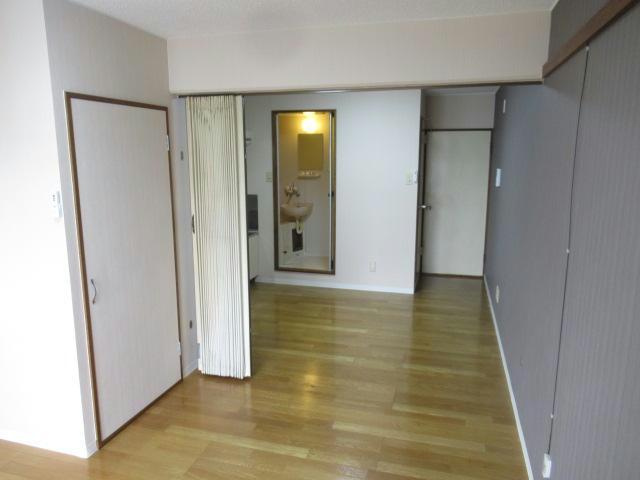 クローバーズマンションロードⅠの居間・リビング