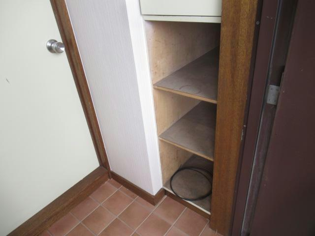 クローバーズマンションロードⅠの玄関