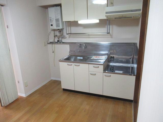 クローバーズマンションロードⅠのキッチン