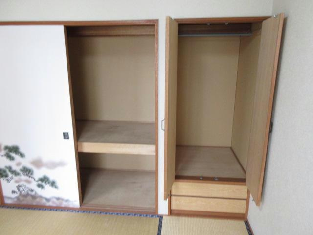 コーポしみずの居間・リビング