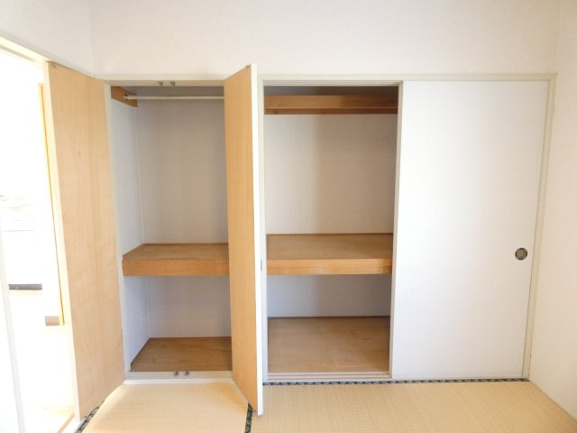 コーポ公園下町の収納