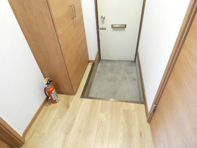 ハイツ5.5の玄関