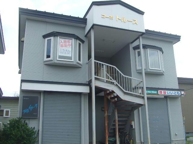コーポトルースの外観