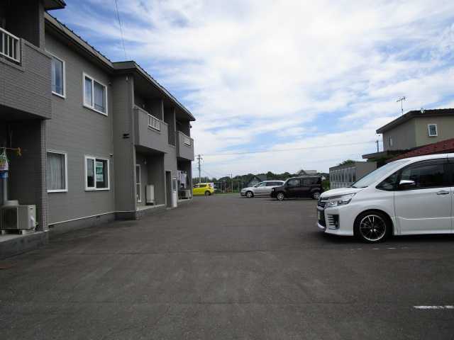 Wisteria(ウィステリア)A棟の駐車場