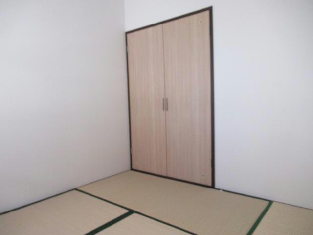 コーポ203の居間・リビング