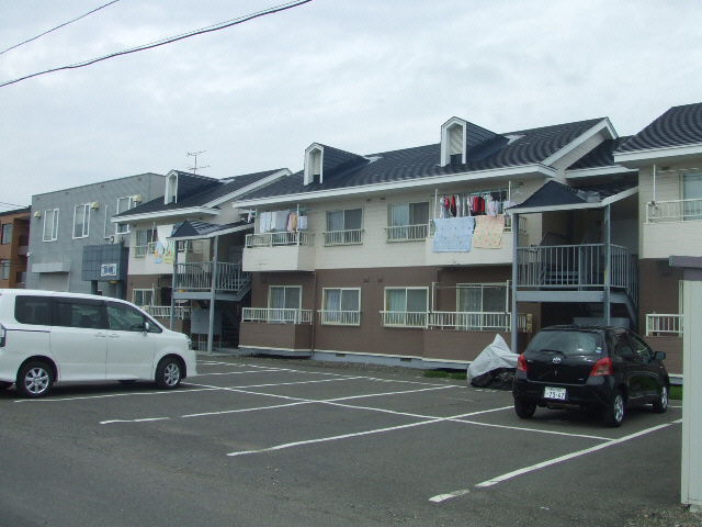 コーポ203の駐車場