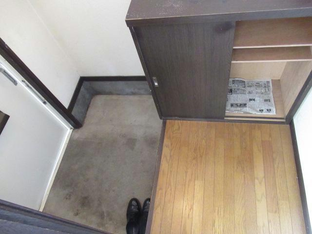 コーポ203の玄関