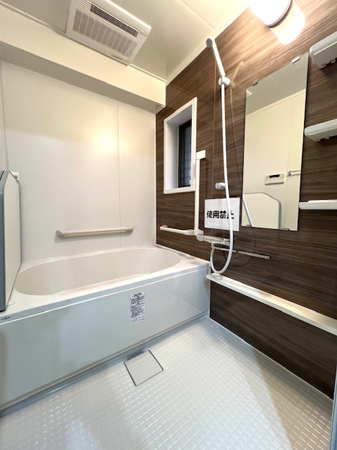 ワコーレロイヤルヒルズの浴室