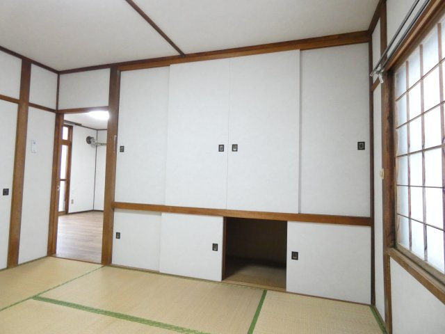 コーポ22条の和室