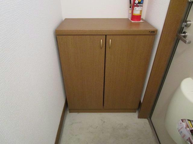 すずらんハイツの玄関