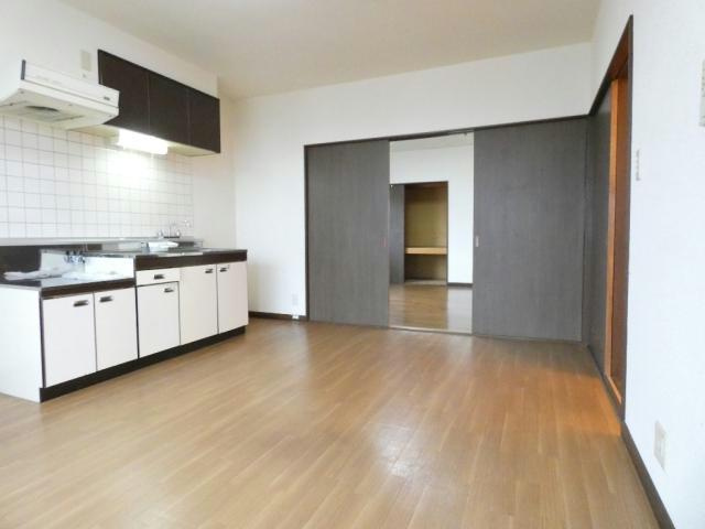 161ハイツの居間・リビング