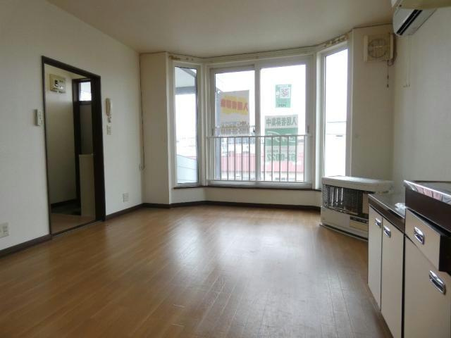 161ハイツの居間・リビング