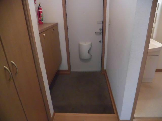 ロイウッドイーストの玄関