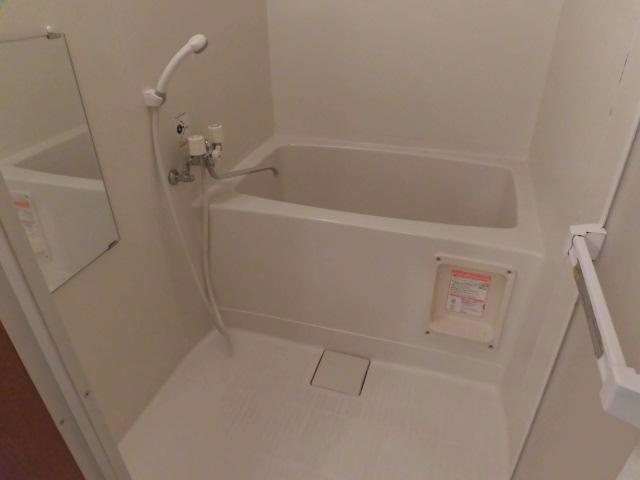 ロイウッドイーストの浴室