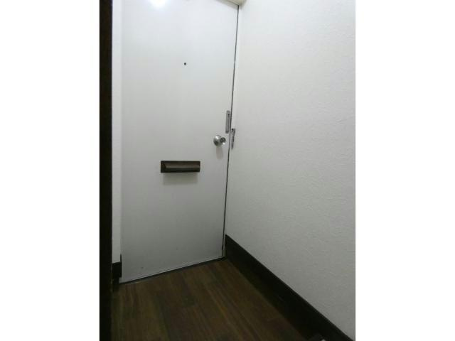 パールハイツの玄関