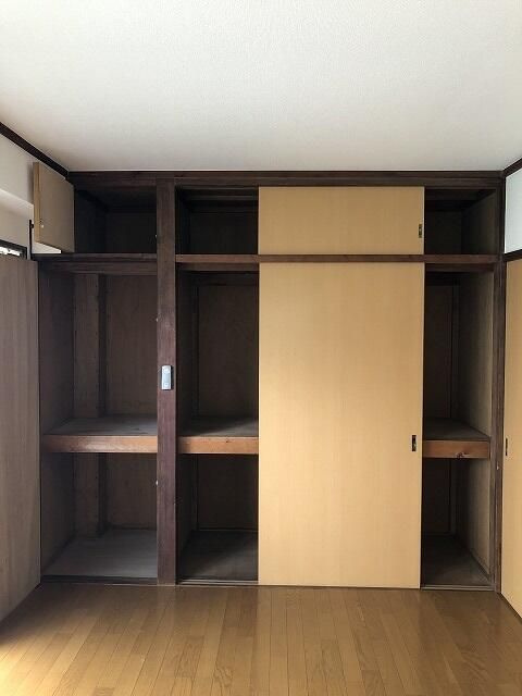 肥土ハウスの収納