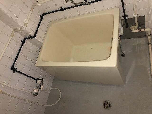 肥土ハウスの浴室