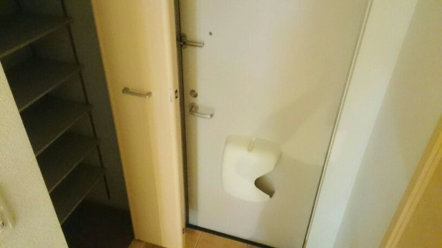 Ｐｏｌａｒ　ｓｔｏｎｅの玄関