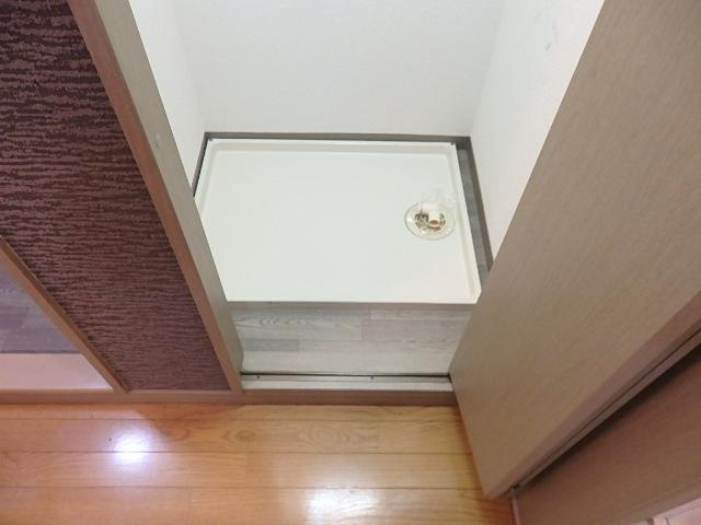 ヴィラージュのその他|洗濯機置場