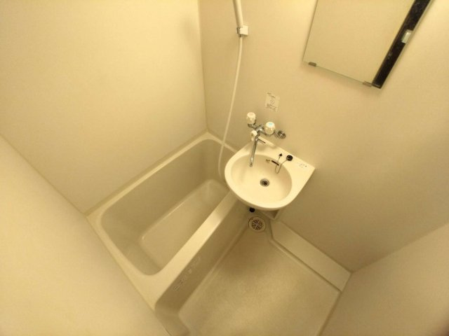 レオパレスカサブランカⅡの浴室|快適なバスルーム